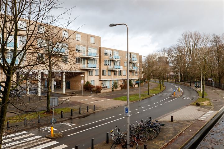 Bekijk foto 20 van Van Bijnkershoeklaan 3