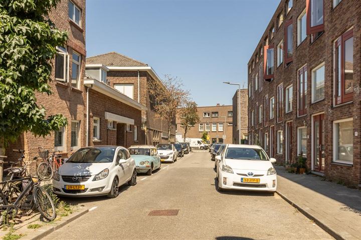 Bekijk foto 25 van Lisbloemstraat 6-B