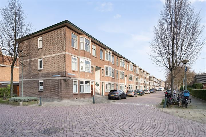 Bekijk foto 35 van dr. Abraham Kuyperstraat 9