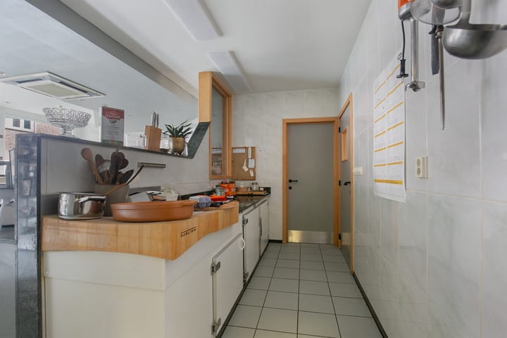 Photo 6 of Oosterstraat 10