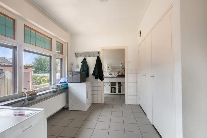 Photo 10 of Oosterstraat 10