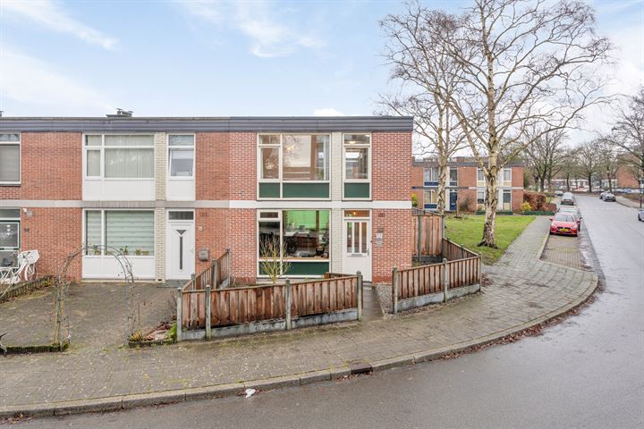 Bekijk foto 32 van IJsselstraat 38