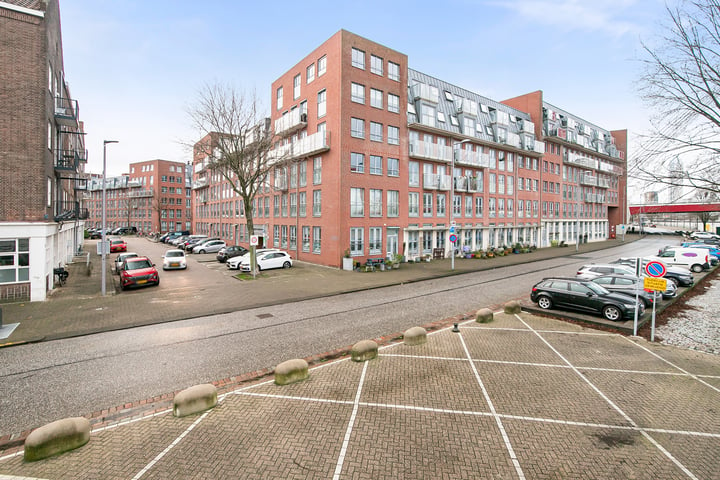 Bekijk foto 37 van Prins Frederikplein 219