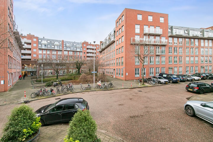 Bekijk foto 39 van Prins Frederikplein 219