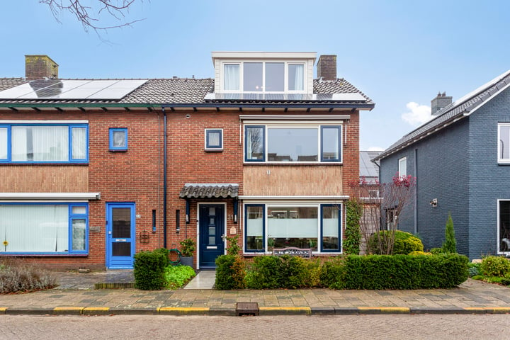 Bekijk foto 43 van Nyeveltstraat 31