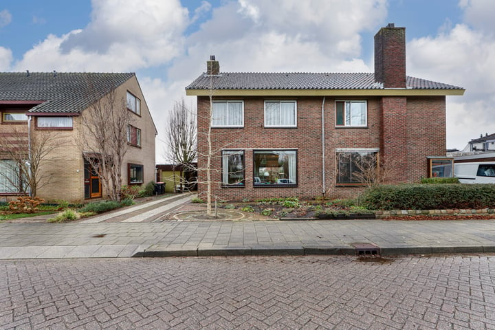 Bekijk foto 4 van Prins van Oranjestraat 4