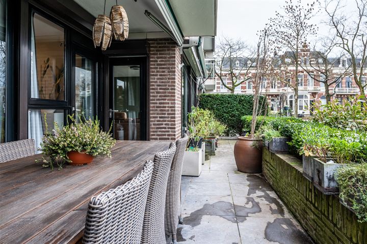 Bekijk foto 35 van Graadt van Roggenstraat 3