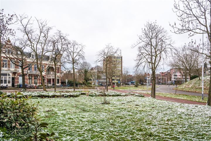 Bekijk foto 37 van Graadt van Roggenstraat 3