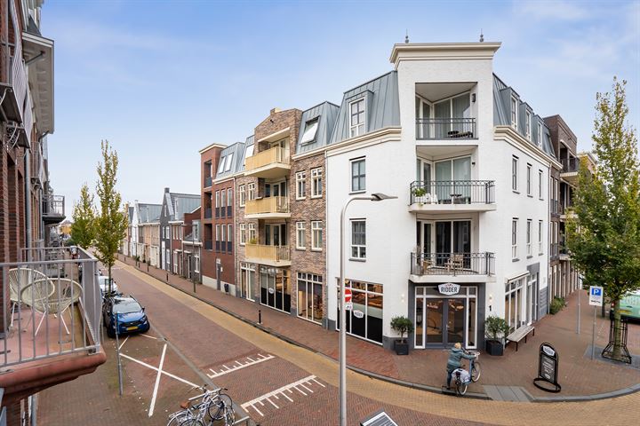 Bekijk foto 32 van Hooftstraat 37