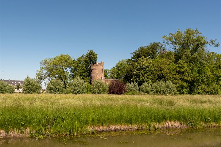 Bekijk foto 38 van Galerijmuur 5