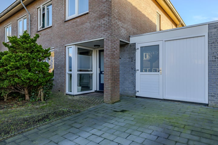 View photo 13 of Korenbloemstraat 15