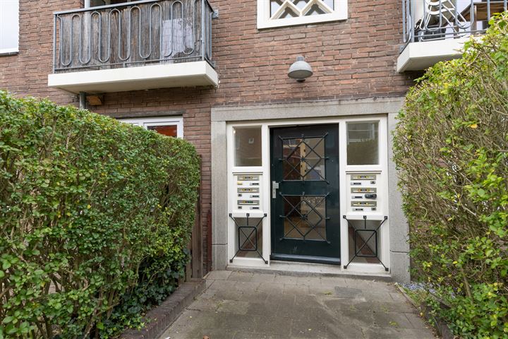 Bekijk foto 2 van Ahornstraat 14