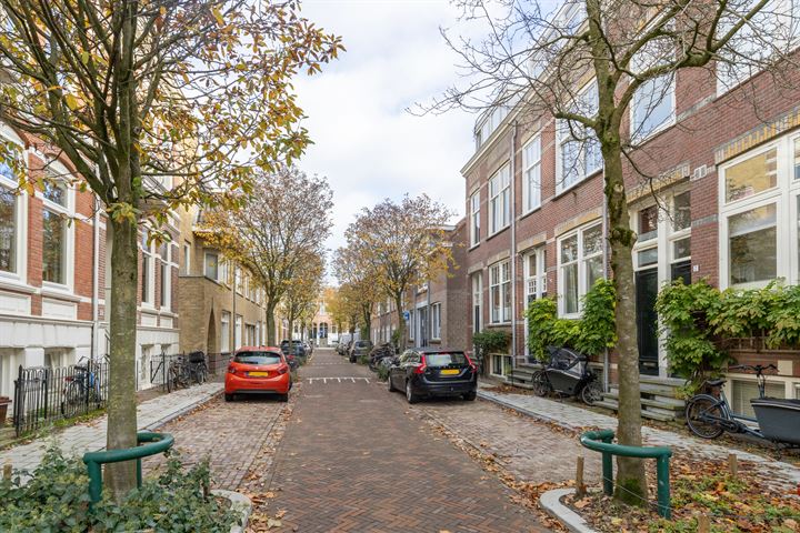 Bekijk foto 43 van M.A. de Ruyterstraat 11