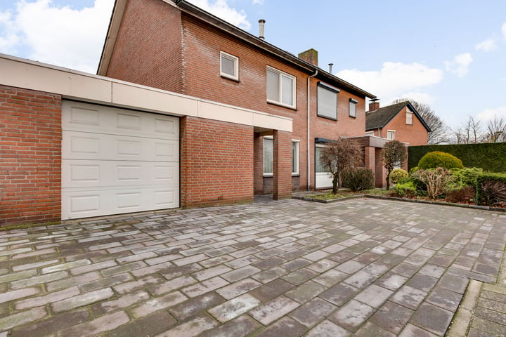 Bekijk foto 32 van Prinses Marijkestraat 3