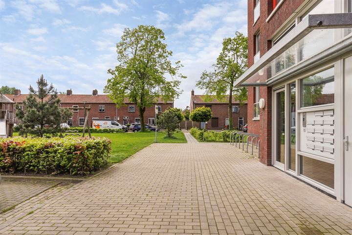 Bekijk foto 4 van Engelsestraat 1