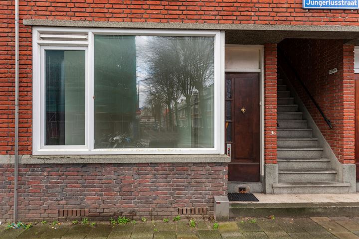 Bekijk foto 18 van Bas Jungeriusstraat 106-A