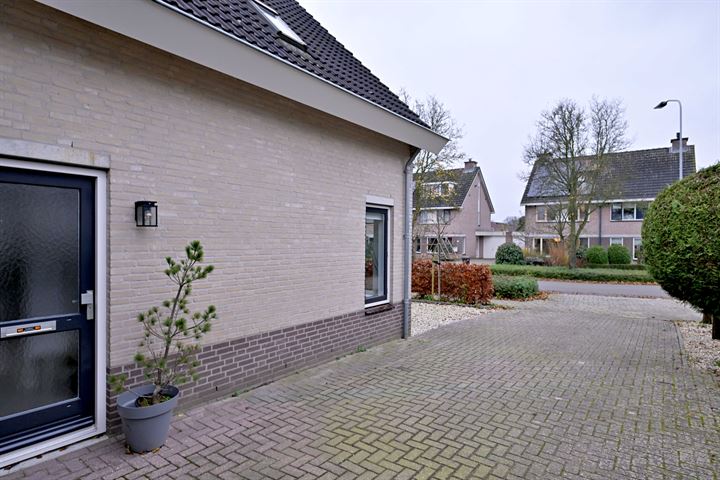 Bekijk foto 44 van De Veldweide 24