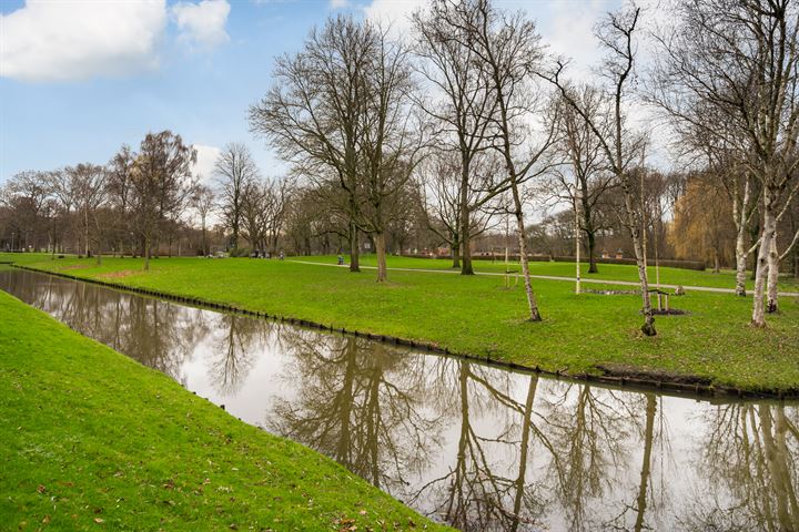 Bekijk foto 38 van Vroesenlaan 3-B