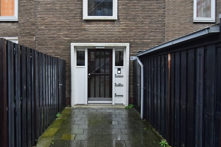 Bekijk foto 30 van Emmastraat 118