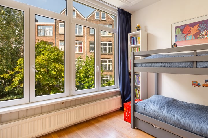 Bekijk foto 38 van Graaf Florisstraat 33-B