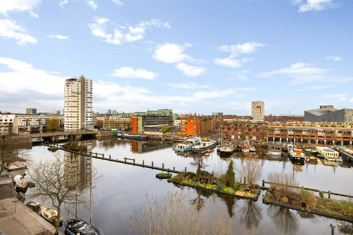 Bekijk foto 12 van Zeeburgerkade 252