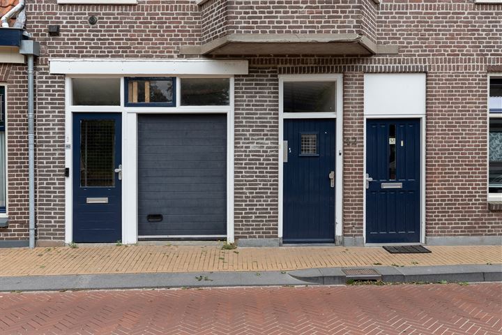 Bekijk foto 2 van Molenstraat 38