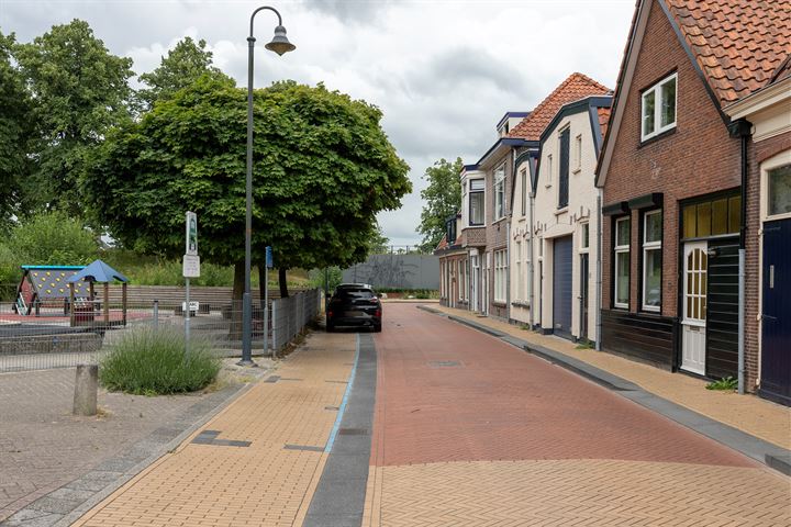 View photo 6 of Molenstraat 38