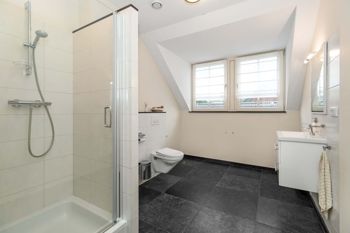 Foto 33 van Irenestraat 13