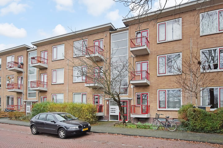 View photo 22 of Woudenbergstraat 109