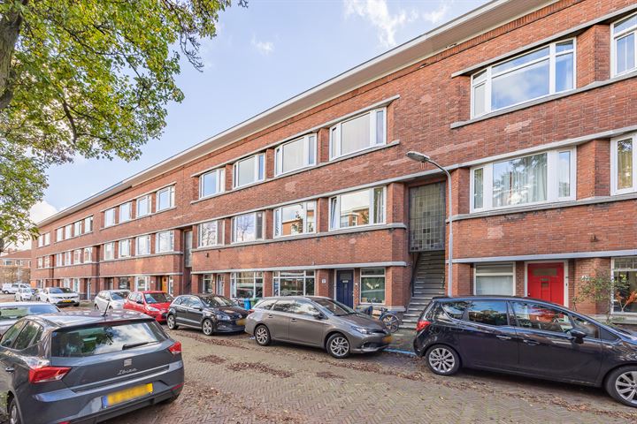 Bekijk foto 4 van van Gaesbekestraat 39