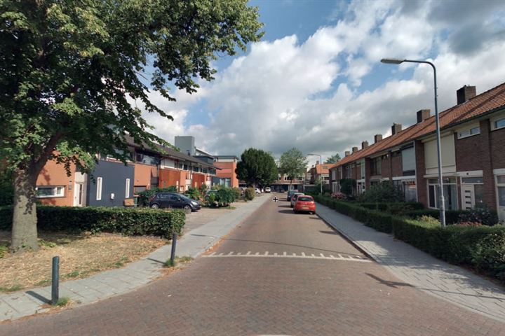 View photo 42 of Kamperfoeliestraat 35