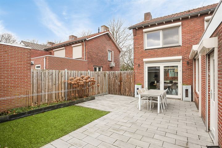 Bekijk foto 30 van Wertastraat 8