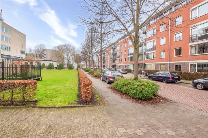 Bekijk foto 32 van Hengeveldstraat 134-+P