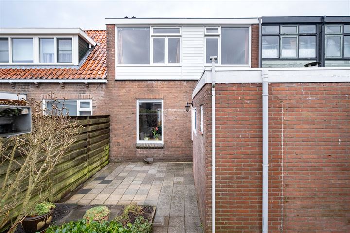 Bekijk foto 43 van Albertine Agnesstraat 3