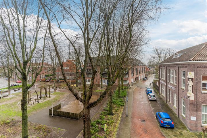 Bekijk foto 31 van Sint Willebrordstraat 39