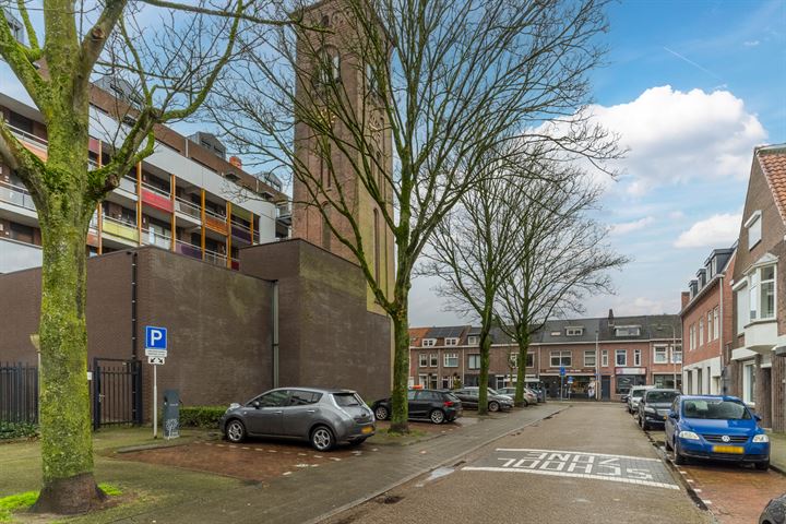 Bekijk foto 39 van Sint Willebrordstraat 39