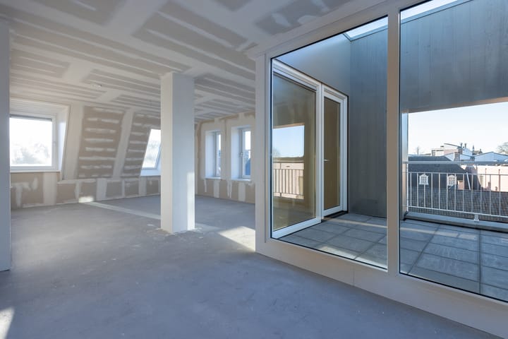 Photo 3 of Wheme 2-D