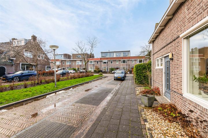 Bekijk foto 33 van Lijsterstraat 86