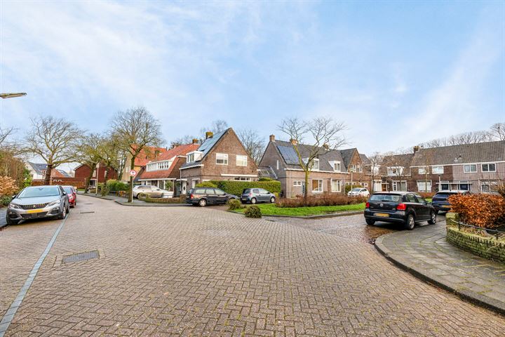 Bekijk foto 34 van Lijsterstraat 86