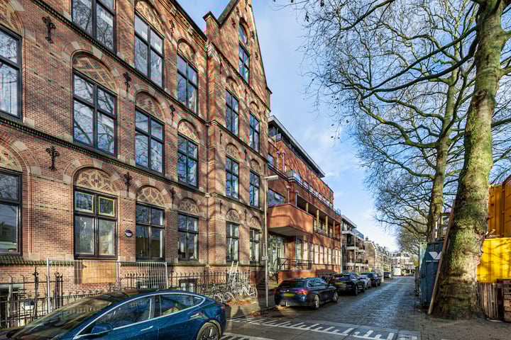 F.C. Dondersstraat 119