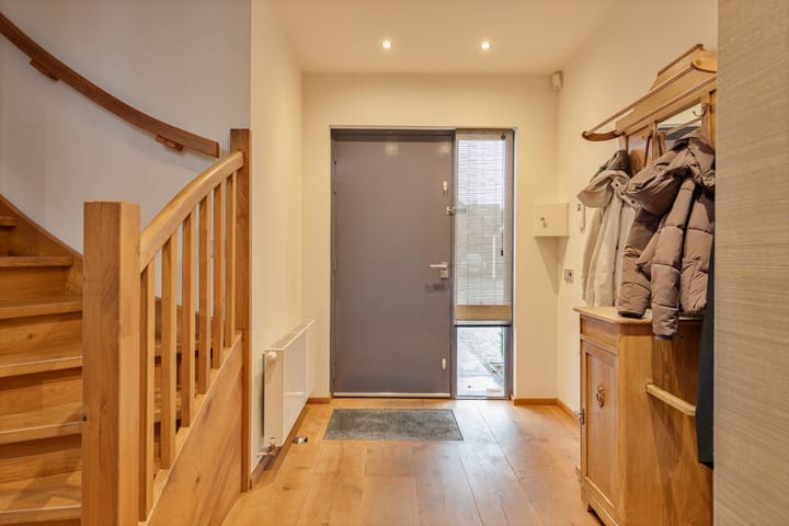 Foto 7 van Kaarsenmaker 12