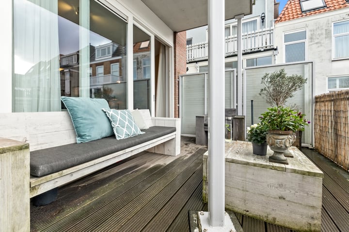 View photo 13 of Van Kinsbergenstraat 122-F