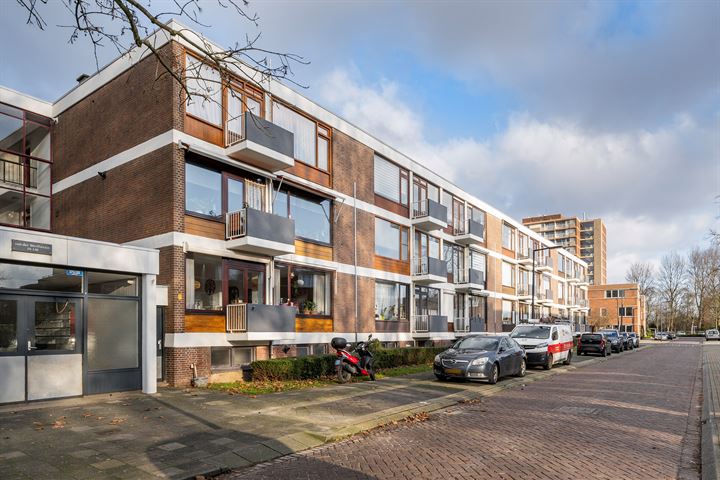 Bekijk foto 2 van van der Werffstraat 44