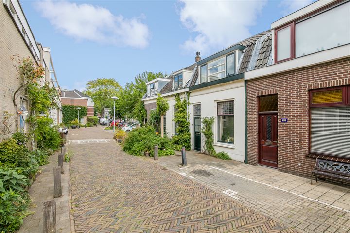 View photo 44 of Bloemstraat 58