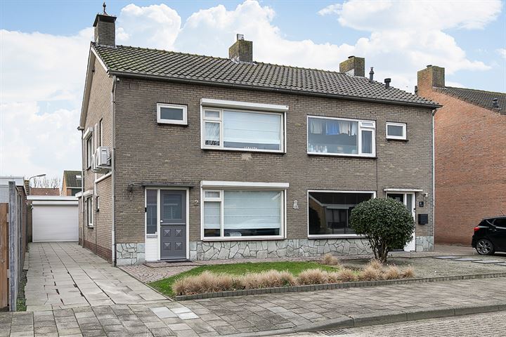 Bekijk foto 1 van Schoutstraat 2