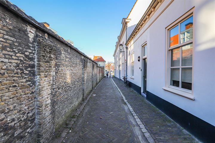 Bekijk foto 13 van Kleine Kerkstraat 8