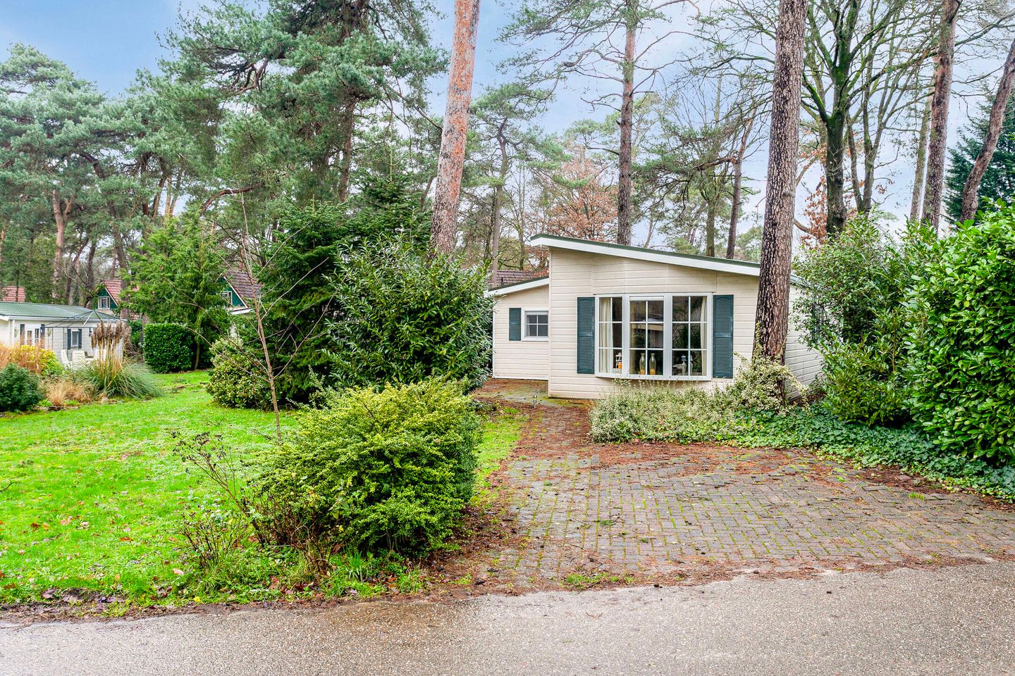 Foto 1 van Potdijk 8-S143