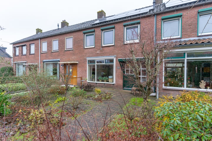 View photo 35 of Middenlaan 43