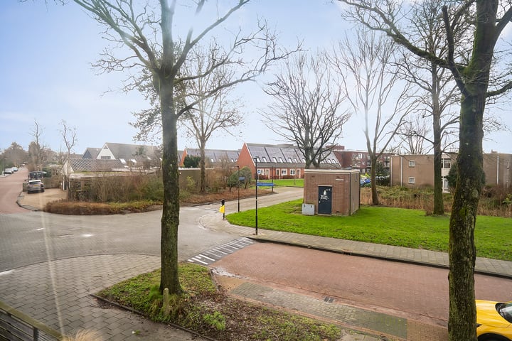 View photo 22 of Johan Vermeerstraat 27