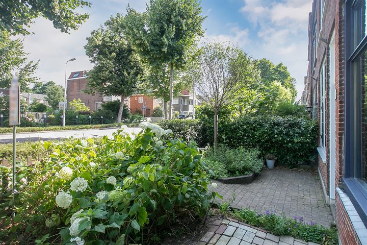 Bekijk foto 15 van Graaf Florisweg 84